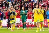 pochi secondi faIl calciatore danese Christian Eriksen ha avuto di nuovo un malore in campoAveva avuto un arresto cardiaco durante gli Europei del 2021, poi aveva ripreso a giocare con un defibrillatore sottocutaneo