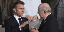 Perché i rapporti tra Francia e Algeria vanno così maleNella loro peggior crisi diplomatica da decenni c'entrano il Marocco, uno scrittore e dei tiktoker, fra le altre cose