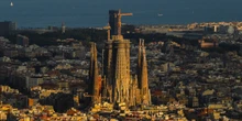 pochi secondi faLa Sagrada Familia è diventata la chiesa più alta del mondoL’edificio più noto di Barcellona ha raggiunto i 162,91 metri grazie a una grande croce sulla sua torre principale