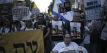 pochi secondi faHamas ha diffuso un video di due ostaggi che si troverebbero nella città di Gaza, dove Israele ha intensificato gli attacchi