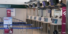 5 minuti faUn uomo ha incendiato e preso a martellate un banco dei check-in dell’aeroporto di Milano Malpensa