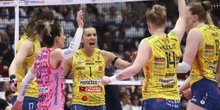 Conegliano ha vinto anche la Champions League di pallavolo, ancoraLa squadra femminile più forte al mondo ha chiuso una stagione praticamente perfetta battendo in finale un'altra italiana, Scandicci