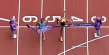 4 minuti faUna maratona finita al fotofinishAi Mondiali di atletica di Tokyo quella maschile è finita con il primo e il secondo separati da 3 centesimi, meno che nella finale dei 100 metri