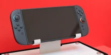 Com’è la Switch 2La nuova console di Nintendo è più potente ma molto simile a quella vecchia, il che è effettivamente una novità