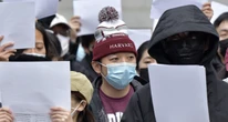 Perché Trump se l’è presa con gli studenti cinesi di HarvardDice che la prestigiosa università è diventata una «scuola di partito» per il regime comunista: c'è qualcosina di vero e molto di falso