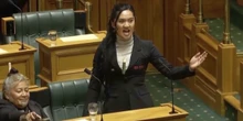 Tre parlamentari neozelandesi sono stati sospesi per aver fatto in aula la haka, la danza tradizionale dei maori