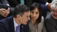 Sánchez se niega a cesar a Mercedes González para no agravar la "agonía" del Gobierno