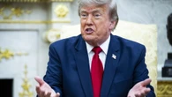 Trump se enzarza con LeBron James y dice que es "un racista"