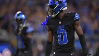 La impactante imagen de un jugador de la NFL con un chaleco antisuicidio