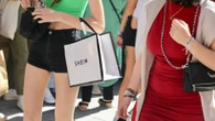 Comprar una pulsera, rotuladores y un bolso en Temu o Shein será 9 euros más caro desde el 1 de julio: entra en vigor el recargo por categoría de producto, no por pedido