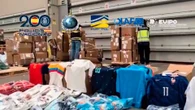 95 detenidos con 16 toneladas de equipaciones de selecciones falsas