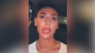 Ana Muñoz (26), taxista: "Sí, el taxi da dinero, pero los precios no los pongo yo, trabajo de 12 a 14 horas todos los días y aguanto de todo pagando además 500 euros de autónomo"