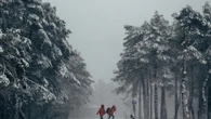 Aviso de la AEMET por hasta 30 centímetros de nieve este viernes: el puente de mayo en Madrid empieza con frío