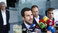 Riquelme anima a Florentino a debatir y promete "una transformación histórica"