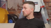 Román, carpintero: "Con 10 años cogí una navaja y un trozo de madera y empecé a tallar. Fue entonces cuando me di cuenta de que me gustaba el mundo de la carpintería"