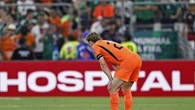 Frenkie de Jong enciende las alarmas en el Barça con una grave lesión de rodilla