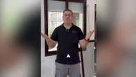Javier Márquez, persianista: "Si disponemos de una ventana corredera, para ventilar la casa y protegerte en tiempo de calor instala una mosquitera corredera"