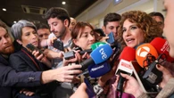 Montero renuncia al acta del Congreso y presenta la documentación en el Parlamento andaluz