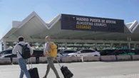 El Gobierno confirma descuentos de hasta el 90% en viajes de bus y tren si naciste entre 1996 y 2008; válido en verano hasta el 30 de septiembre de 2026