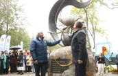 В Беларуси открыли памятник креветке