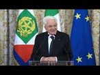 Mattarella riceve suo ritratto a incontro con Marina: Bel quadro, non per il soggetto