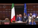 Rampelli a Soumahoro: Cerca l'inquadratura? Non siamo al cinema. Il siparietto in Aula