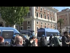 Manifestazione pro Gaza a Roma, la Polizia schierata davanti al Ministero delle Infrastrutture