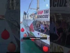 La nave Handala, parte della Freedom Flotilla per Gaza, è salpata da Gallipoli