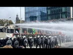 Affrontements entre la police belge et des manifestants à Bruxelles contre l'austérité