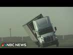 Massive dust storms cause fatal crashes in Texas