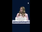 Meloni: "Se mi vedete in un video mezza nuda sul letto voglio che ci sia scritto creato con l'Ia"