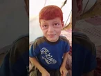 Desenlace feliz para el niño palestino que lloraba por sus gafas rotas ahora tiene una nuevas
