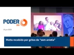 Motta recebido por gritos de sem anistia