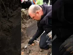 ODNALEZIONO SZCZĄTKI OFIAR! Krwawy ślad historii w Hucie Pieniackiej