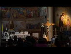 En images : les funérailles des deux chrétiens tués dans une église de Gaza