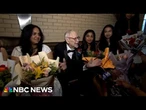 World War II veteran attends first prom thanks to high school students in Chicago
