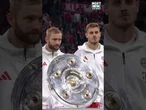 BUNDESLIGA: Gänsehaut-Auftritt des EM-Kult-Saxophonisten! FC Bayern - RB Leipzig | Highlights #bl