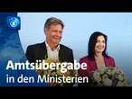 Machtwechsel: Die Minister:innen der alten Regierung übergeben ihre Ämter