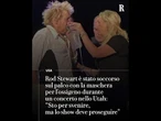 Rod Stewart si sente male sul palco, soccorso con l’ossigeno: “Lo show deve proseguire”