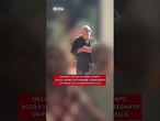 Occhiali da sole e mani giunte: ecco l'uomo che avrebbe consegnato un proiettile a don Patriciello