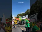 Apoiadores de Bolsonaro realizam um ato no DF com críticas ao STF e Moraes