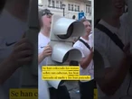 Aficionados del Tottenham rompen semáforos en Bilbao y lo celebran como si hubieran ganado el título