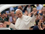 Le pape Léon XIV remercie les fidèles alors qu'il célèbre son 70e anniversaire