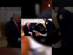 Trump pubblica sui social un video generato con l'IA in cui Obama viene arrestato