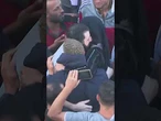 Palestinos se reencuentran con sus familias en Gaza tras ser liberados por Israel