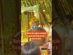 Noivo não segura a emoção e quase desmaia ao ver a noiva no altar