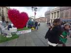 San Valentino, esposto a Torino un grande cuore di fiori