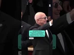 Bezos esce dall'hotele e raggiunge la sposa all'isola di San Giorgio Maggiore per le nozze
