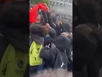 Bruksela w ogniu! Migranci atakują policję i krzyczą „Allahu Akbar”