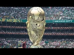 Les fans affluent au stade de Mexico avant le coup d’envoi du Mondial